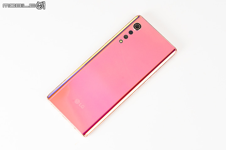 LG VELVET 不僅出眾外型、雙螢體驗同步下放!