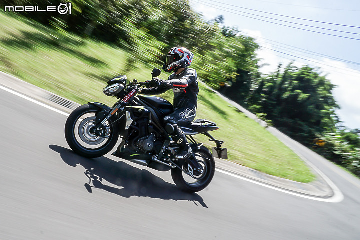 2020 Triumph Street Triple 765RS 試駕 輕盈暴力卻又充滿紳士態度