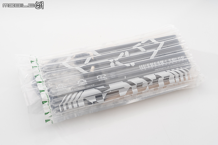 ROG Zephyrus G14-ACRNM 特別版獨家開箱 激起潮流與科技的完美火花！