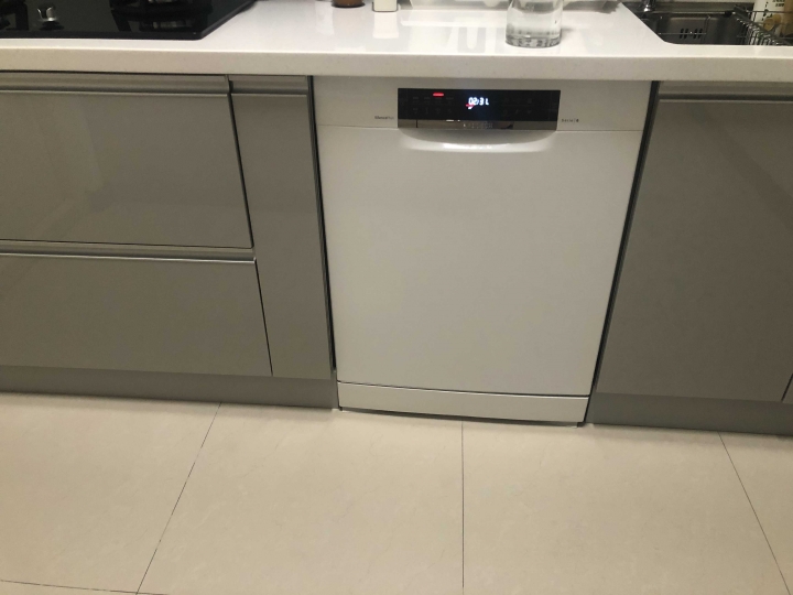 開箱 Bosch 獨立式洗碗機 SMS68IW00X