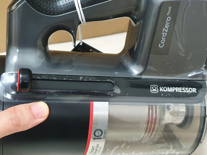 真機皇,LG CordZero ThinQ A9 K系列濕拖無線吸塵器開箱體驗