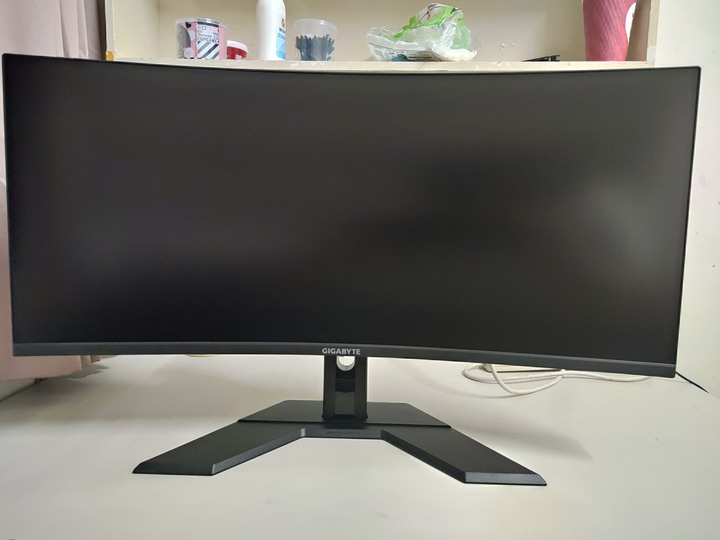21:9 Ultrawide Monitor CP值首選-技嘉 G34WQC電競螢幕簡單開箱體驗心得