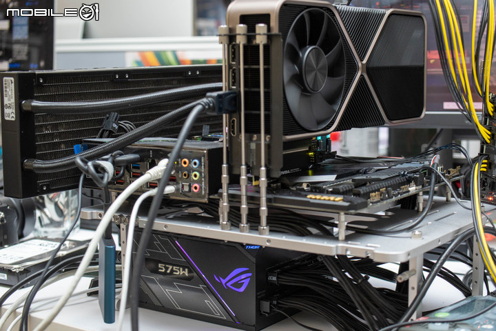 NVIDIA RTX 3090 Founders Edition 創始版顯卡開箱實測 8K 解析度世代將來臨?