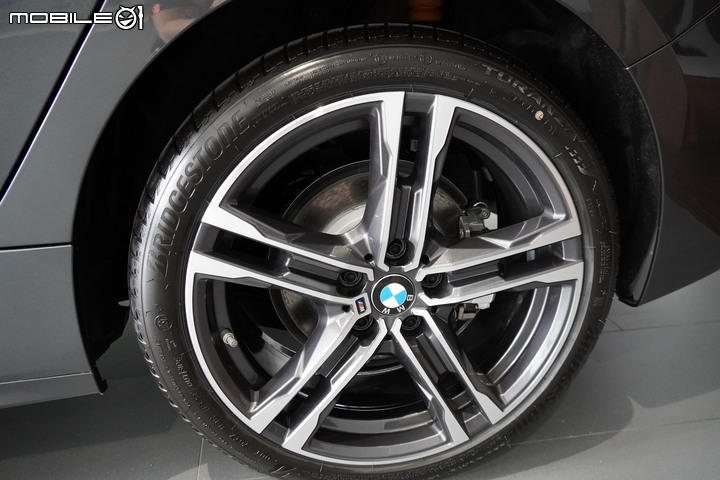 F40 BMW 118i Edition M 交車開箱
