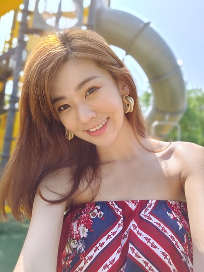 點我看大圖 LG VELVET 不僅出眾外型、雙螢體驗同步下放!