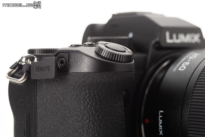 【外觀實拍】Panasonic S5全幅中階機正式發表!雙原生ISO、2420萬畫素還有更小巧的機身