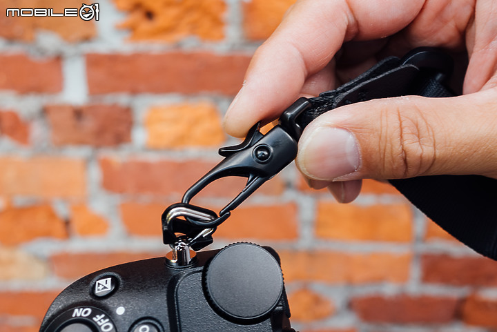 KUVRD Camera Strap 攝影背帶｜極速拆裝超便利 簡單試用分享！