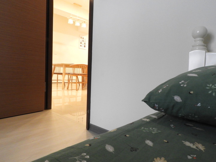 【台南開箱】租屋小家庭8年找房記 | 不要華麗裝潢,把空間留白就能怦然心動