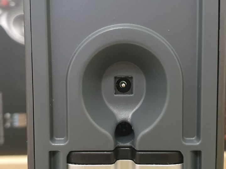 真機皇,LG CordZero ThinQ A9 K系列濕拖無線吸塵器開箱體驗