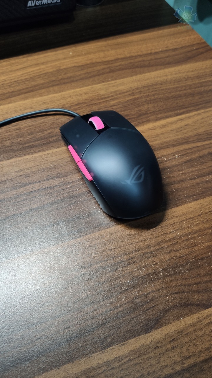 【小宅開箱】ASUS ROG Strix Impact II Electro Punk 「粉」出你的風格
