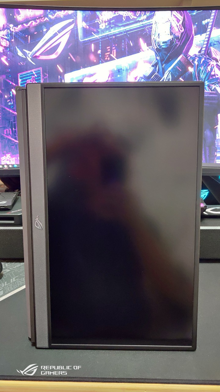 ROG Strix XG17AHPE專業可攜式電競顯示器(簡單開箱-圖文多)