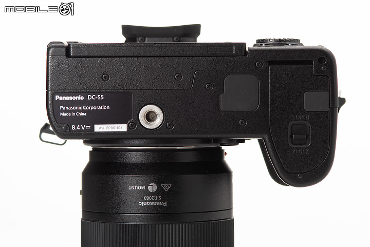 【外觀實拍】Panasonic S5全幅中階機正式發表!雙原生ISO、2420萬畫素還有更小巧的機身