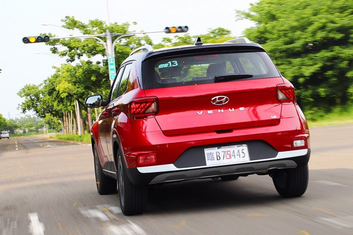 高CP值的國產小休旅Hyundai Venue三車型、65.9萬元起正式上市！