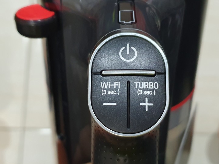真機皇,LG CordZero ThinQ A9 K系列濕拖無線吸塵器開箱體驗