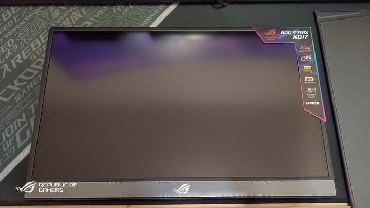 ROG Strix XG17AHPE專業可攜式電競顯示器(簡單開箱-圖文多)
