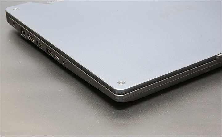 [神龍] TUF GAMING F15 FX506LI開箱一波