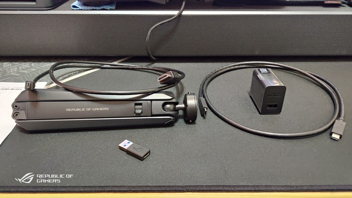 ROG Strix XG17AHPE專業可攜式電競顯示器(簡單開箱-圖文多)
