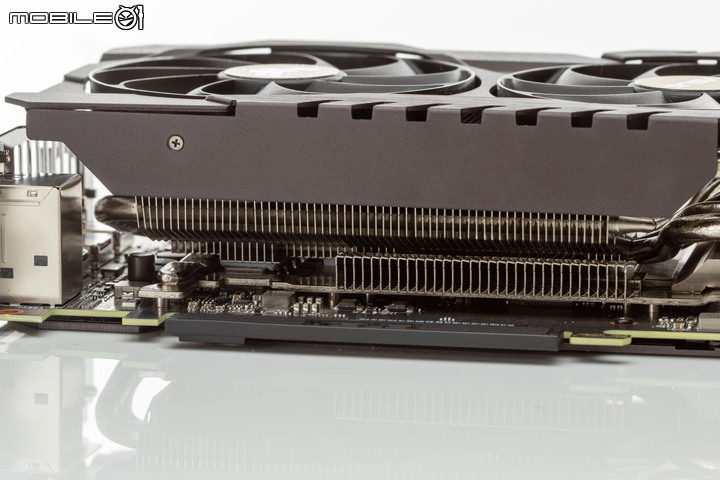 兩款首波市售 RTX 3090 顯卡實測 超頻表現與散熱設計誰優
