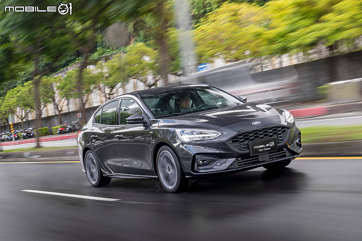 Ford Focus 4D ST-Line Lommel /17 SLA 試駕:運動舒適同等進化