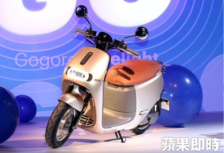 獨家|正妹試騎Gogoro不慎傾倒控業者敲上萬元賠償