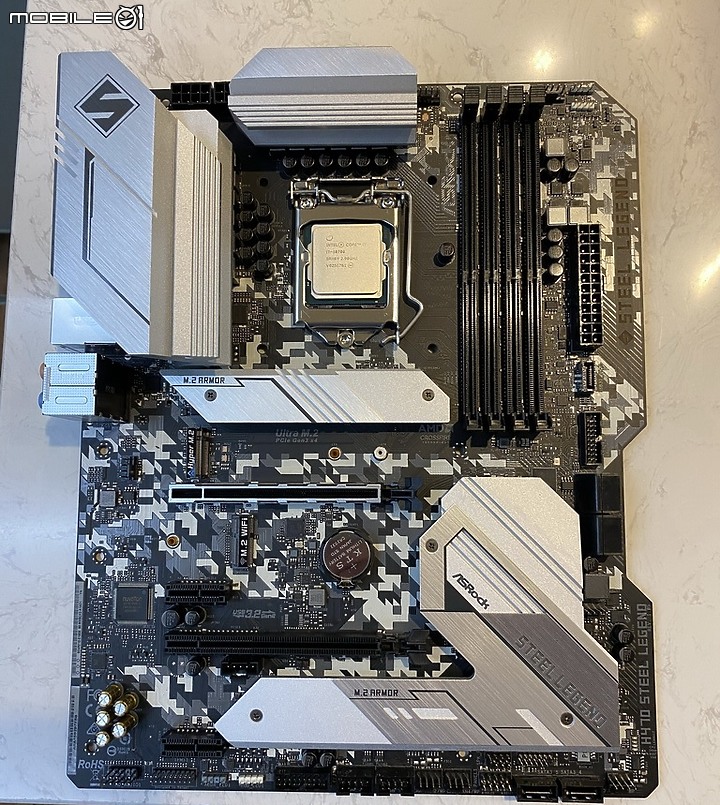 銀色系 H470 Legend + Core i7 10700 開箱