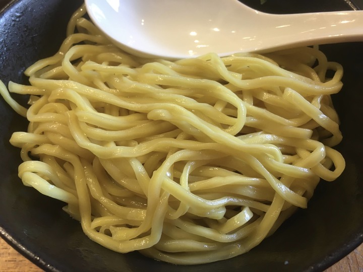[食記] 隱家拉麵赤峰店，台灣台北，鮮美味甘真鯛魚沾麵！