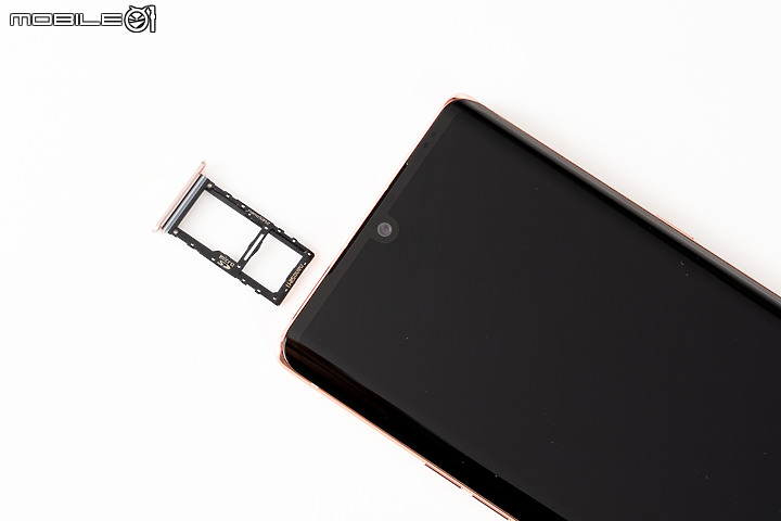 LG VELVET 不僅出眾外型、雙螢體驗同步下放!
