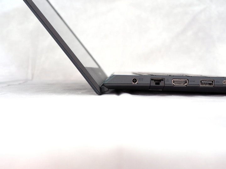 筆電也來玩跨界 ASUS VivoBook 15 X571LI 簡單開箱