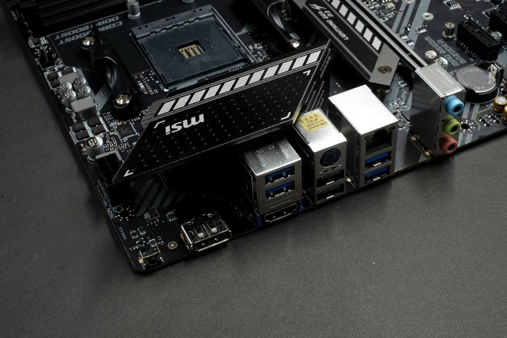 用入門款 B550 超頻 3900XT 會怎樣