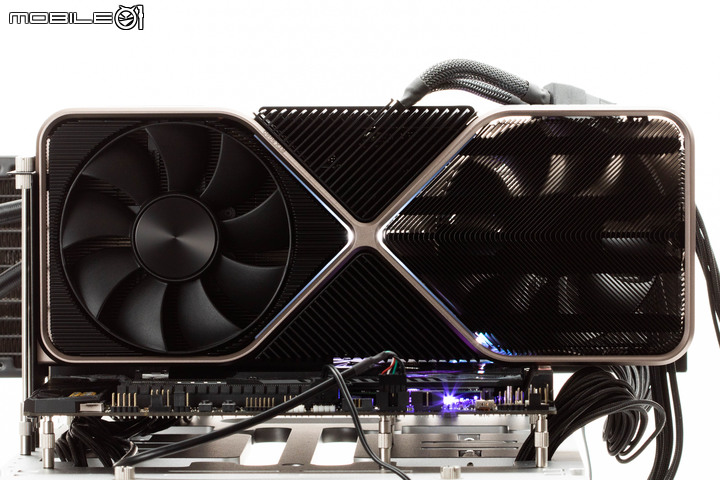 NVIDIA RTX 3090 Founders Edition 創始版顯卡開箱實測 8K 解析度世代將來臨?