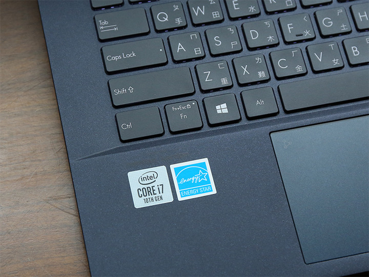 點我看大圖 ASUS ExpertBook B9450FA 14吋超輕商用筆電微開箱