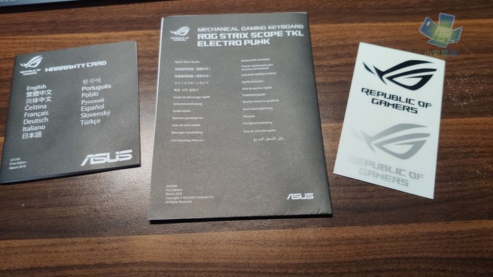 點我看大圖 【小宅開箱】ASUS ROG Strix Scope TKL Electro Punk 機械式電競鍵盤