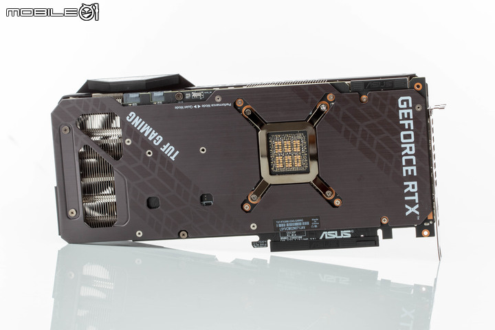 兩款首波市售 RTX 3090 顯卡實測 超頻表現與散熱設計誰優