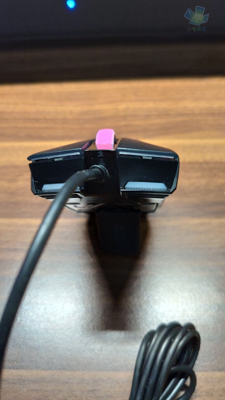 【小宅開箱】ASUS ROG Strix Impact II Electro Punk 「粉」出你的風格