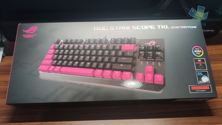 點我看大圖 【小宅開箱】ASUS ROG Strix Scope TKL Electro Punk 機械式電競鍵盤