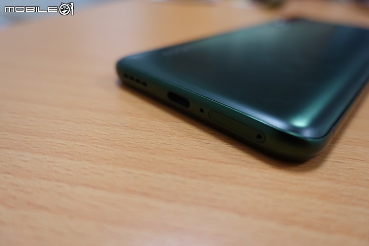 點我看大圖 【開箱】realme X50 pro 5G,青苔色,同場加映realme 65W超級閃充套裝SUPERDART