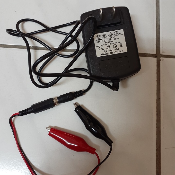 機車電瓶充電器疑問