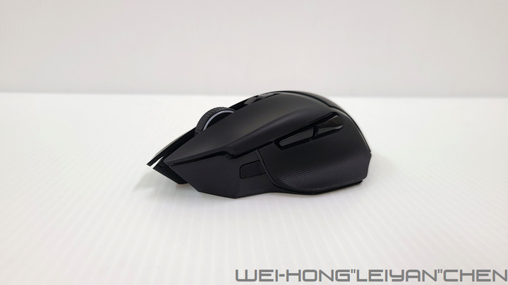 點我看大圖 入門高階由你選-Razer Basilisk Ultimate、Razer Basilisk X HyperSpeed