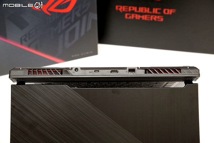 點我看大圖 ROG STRIX G512LV最佳玩咖 (最佳玩CAR?)