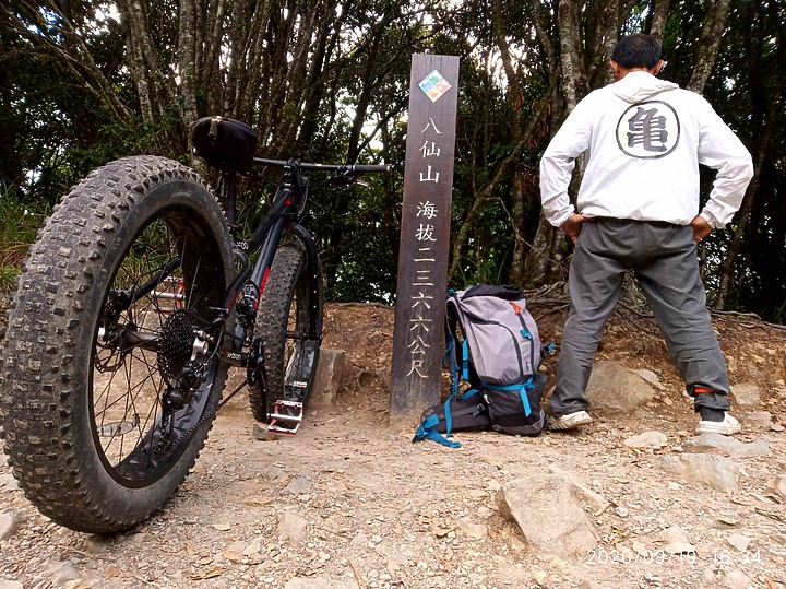 點我看大圖 109-09-19 裡冷林道-八仙山-胖車-O繞-登山-騎車-重訓-野營 一次滿足