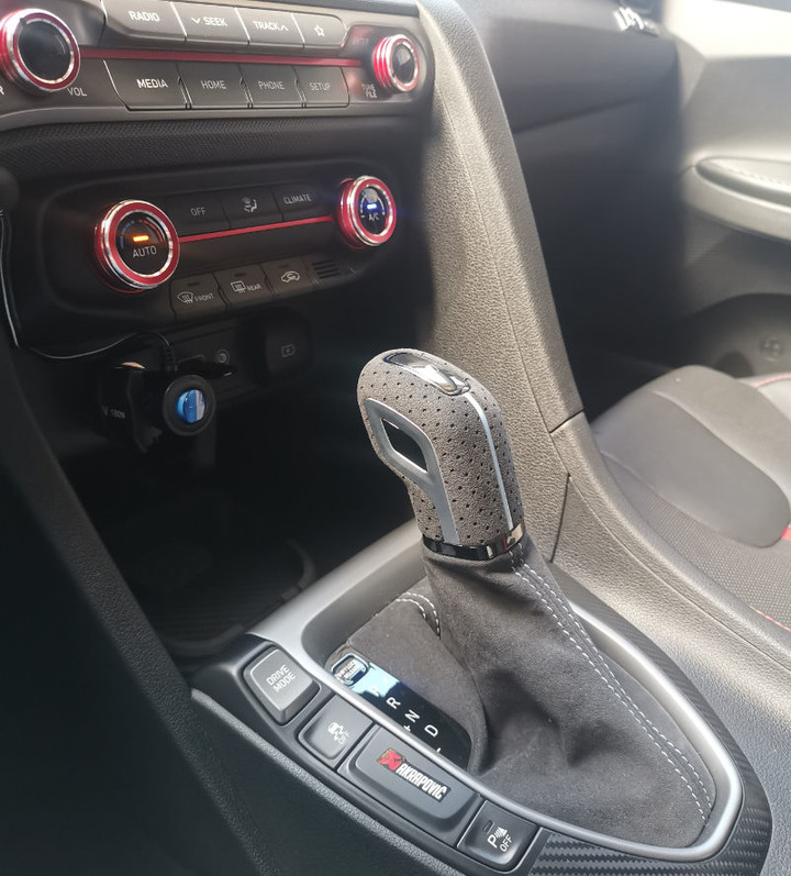 Veloster 內裝外觀小小升級!