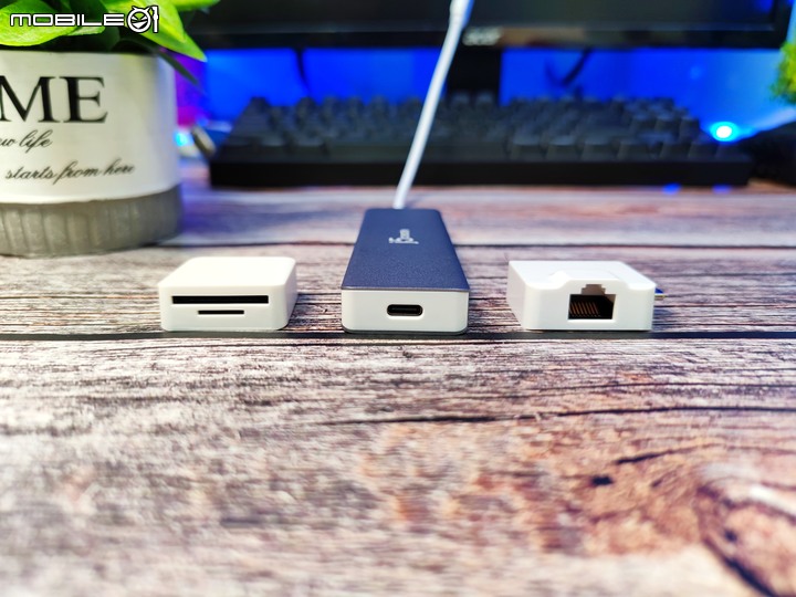j5create JCD375 USB-C Gen2 集線器 – 模組化可玩性高的 MacBook USB-C Hub