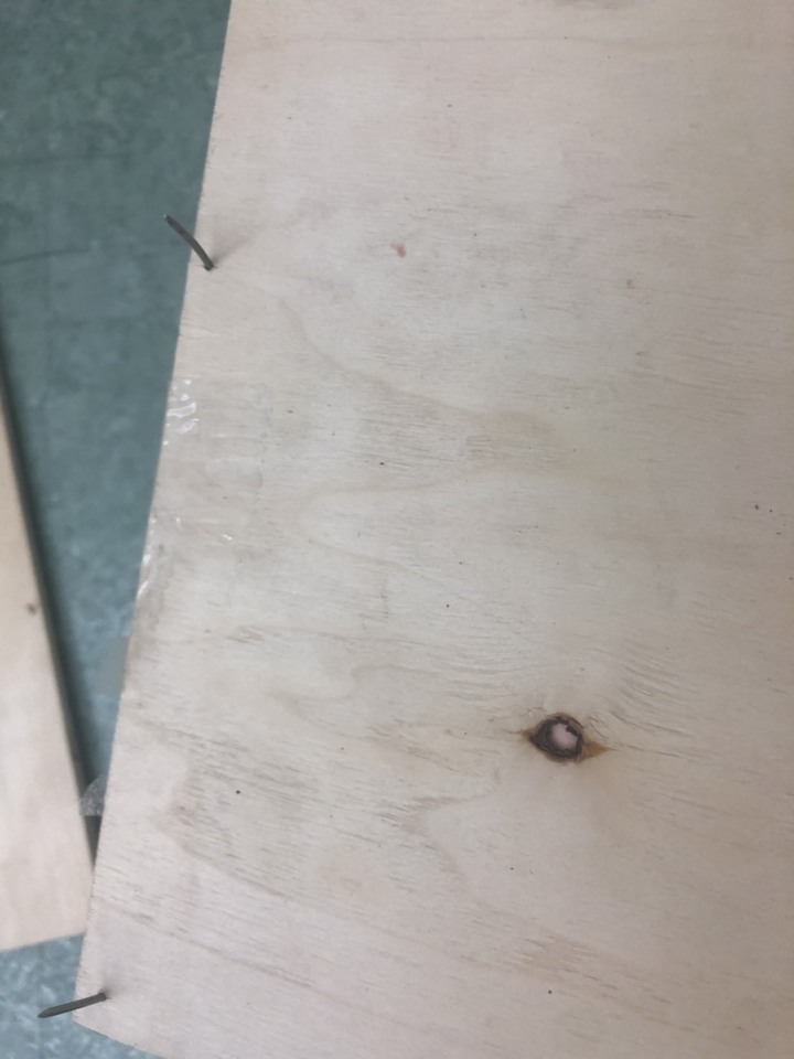 廢棄木箱