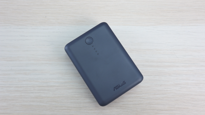 哇～好小 ASUS ZenPower PD 10000 行動電源