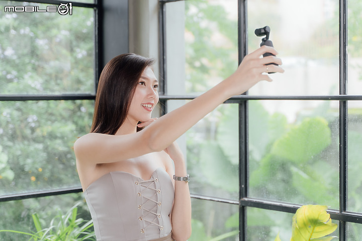 DJI Pocket 2 全能套裝動手玩!4K 60p、64MP、20mm廣角上身,超有感升級!