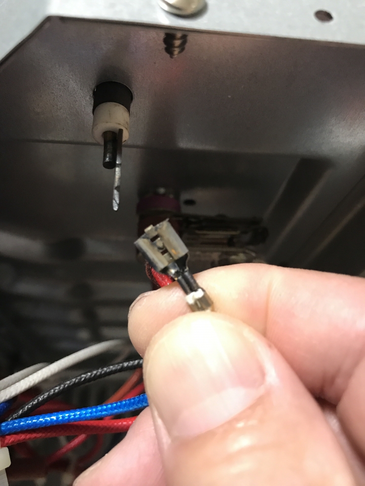 Panasonic NB-H3200加熱管線接頭燒斷脫落