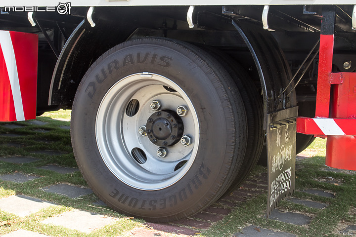Hino 300 系列「Super 5」試駕 | 大家都能開的5噸貨車!