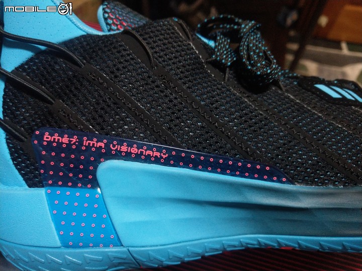 點我看大圖 生活總是一成不變,有時還是要來點不一樣的....adidas DAME 7