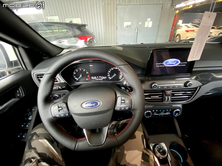 我的第一輛福特(Ford focus 5Dst-line lommel開箱)(後續心得 2021/03/15 更新)