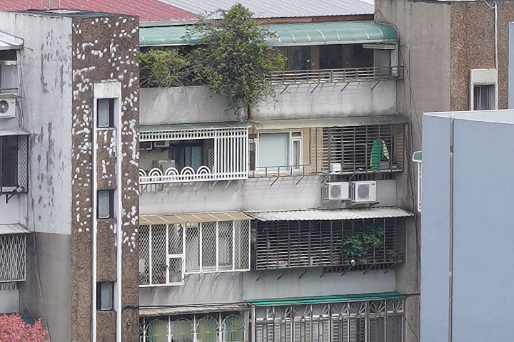 Tamron 70-300mm f/4.5-6.3 DiIII RXD (A047)最親民的望遠鏡頭